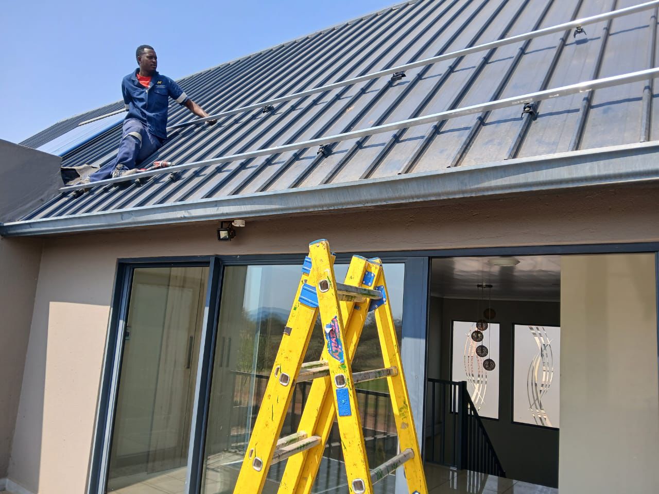 Gate motor installation